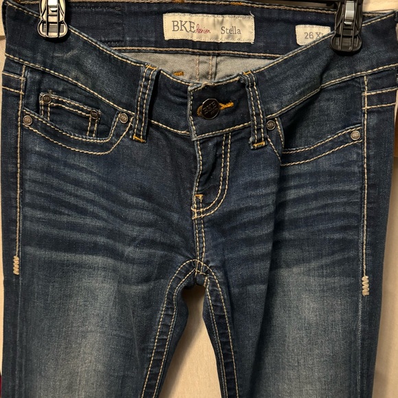 Buckle TALL Jeans - Picture 3 of 5